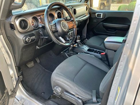 Used 2020 Jeep Wrangler Unlimited Sport S AWD/4WD image 6
