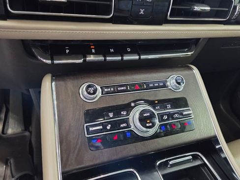 Used 2021 Lincoln Aviator Reserve w/ Equipment Group 202A image 24