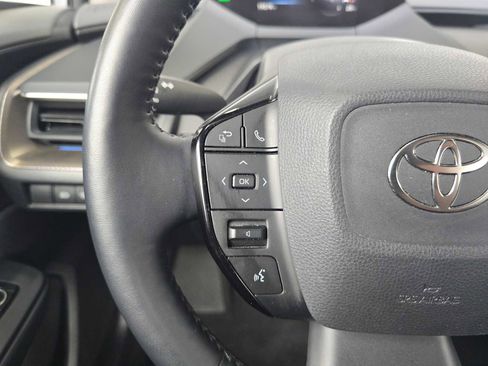 Used 2025 Toyota Prius XLE FWD image 31