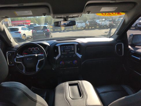 Used 2020 Chevrolet Silverado 1500 LT Trail Boss image 32