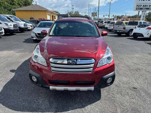 Used 2014 Subaru Outback 2.5i Limited w/ Moonroof Package AWD/4WD image 3