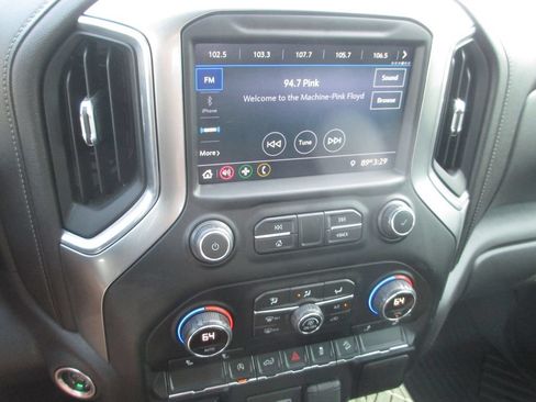 Used 2021 Chevrolet Silverado 1500 RST AWD/4WD image 28