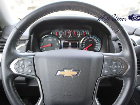 Used 2016 Chevrolet Suburban LT image 27