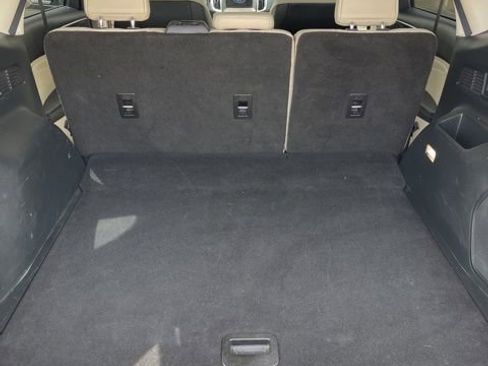 Used 2019 Ford Edge Titanium w/ Equipment Group 301A FWD image 10