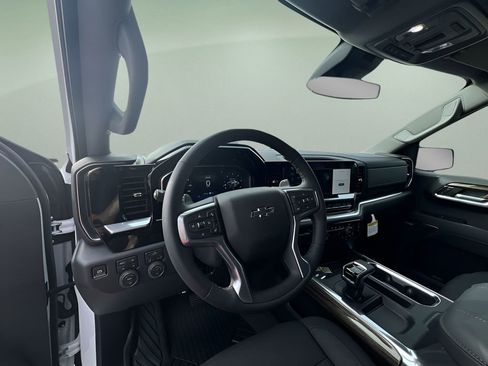 New 2026 Chevrolet Silverado 1500 LT Trail Boss w/ Convenience Package II image 10