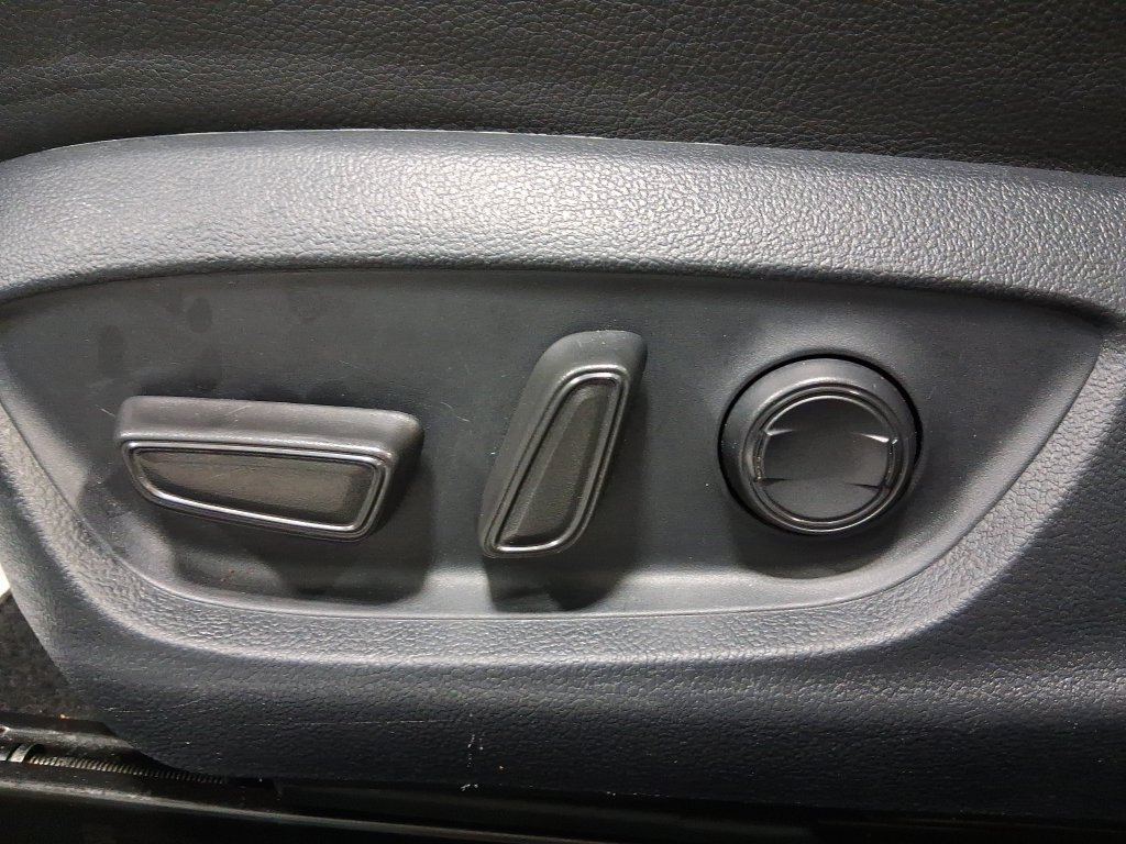 Used 2024 Toyota Camry XSE w/ Navigation Package FWD image 14