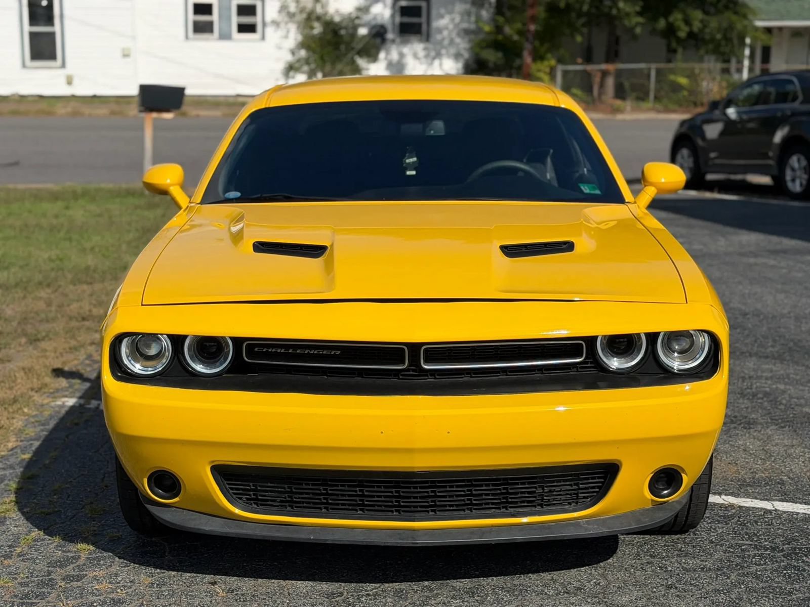 Used 2018 Dodge Challenger SXT w/ Driver Convenience Group RWD image 2