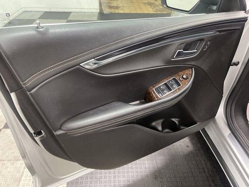 Used 2015 Chevrolet Impala LTZ FWD image 8