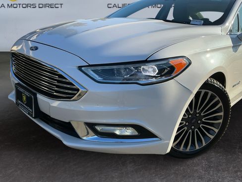 Used 2017 Ford Fusion Titanium image 9