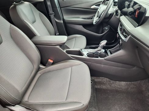 Certified 2024 Buick Encore GX Preferred FWD image 14