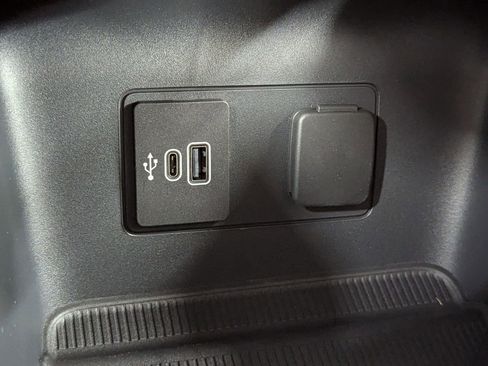 New 2026 Ford Explorer Active w/ Active Comfort Package image 25