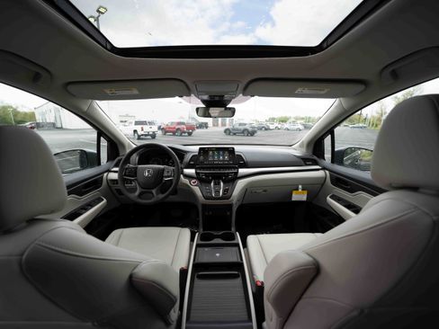 Used 2026 Honda Odyssey EX-L image 19