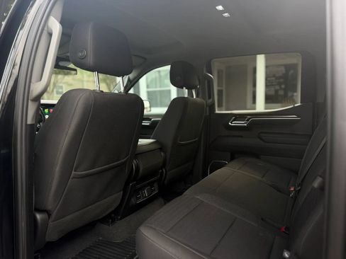 Used 2023 GMC Sierra 1500 Elevation AWD/4WD image 11