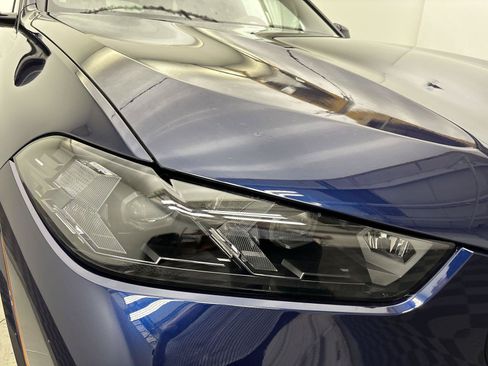 New 2026 BMW X5 xDrive40i w/ M Sport Package AWD/4WD image 18