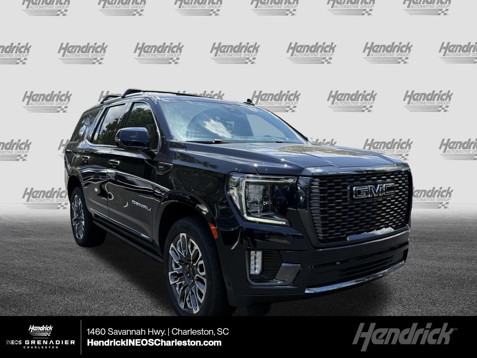 Used 2023 GMC Yukon Denali Ultimate AWD/4WD image 1