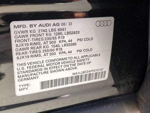 Used 2023 Audi Q4 e-tron Premium Plus w/ Premium Plus AWD/4WD image 17