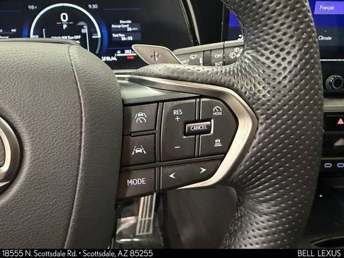 Certified 2025 Lexus TX 500h AWD image 21