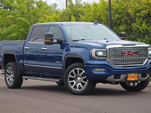 Used 2016 GMC Sierra 1500 Denali w/ Enhanced Driver Alert Package AWD/4WD image 2
