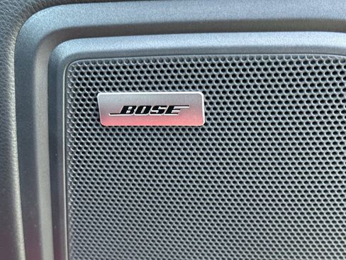 New 2026 Porsche Macan image 35