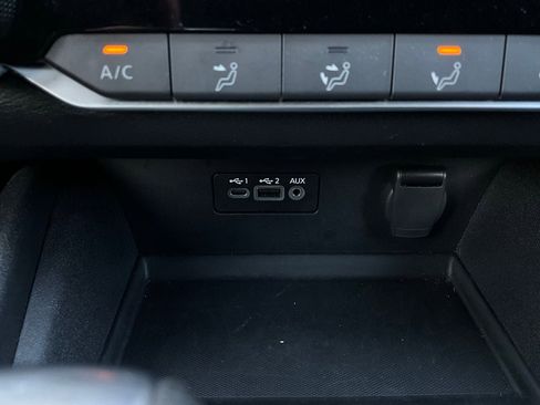 Used 2025 Nissan Altima 2.5 SV image 25