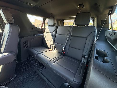 Used 2021 GMC Yukon XL Denali w/ Denali Premium Package AWD/4WD image 23