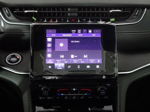 New 2025 Jeep Grand Cherokee Laredo X image 30