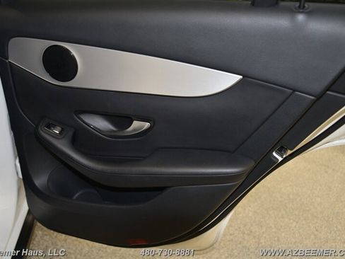 Used 2019 Mercedes-Benz GLC 300 image 35