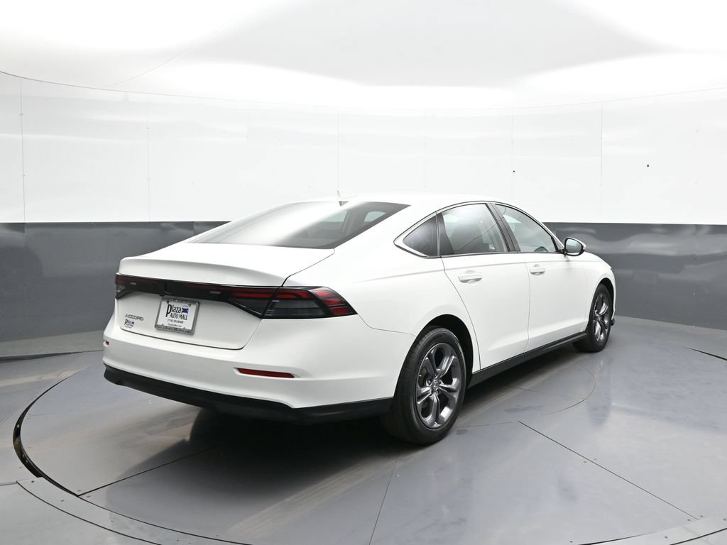 Certified 2023 Honda Accord EX image 6
