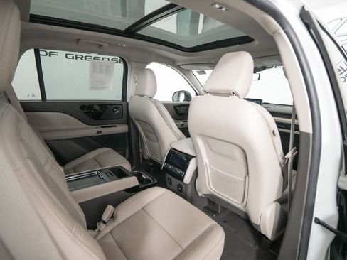 Used 2022 Lincoln Aviator Reserve w/ Equipment Group 201A image 18