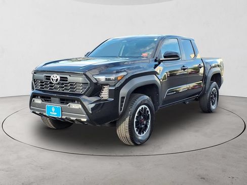 Used 2024 Toyota Tacoma TRD Off-Road AWD/4WD image 1
