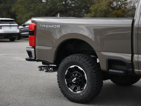 New 2026 Ford F250 King Ranch w/ Tremor Off-Road Package image 4