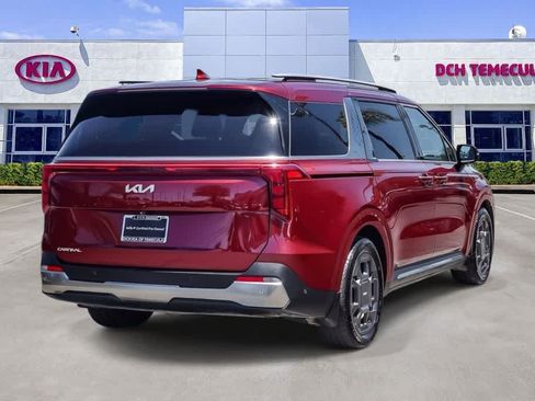 Certified 2025 Kia Carnival SX FWD image 4