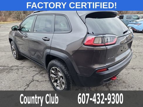 Used 2021 Jeep Cherokee Trailhawk AWD/4WD image 6