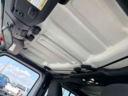 Used 2019 Jeep Wrangler Unlimited Sport S AWD/4WD image 22