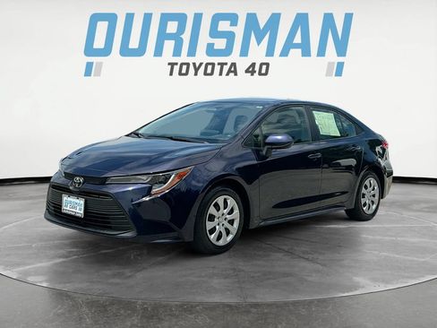 Used 2023 Toyota Corolla LE FWD image 3