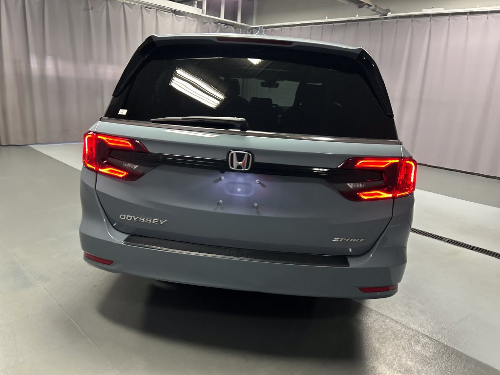 Used 2023 Honda Odyssey Sport image 6
