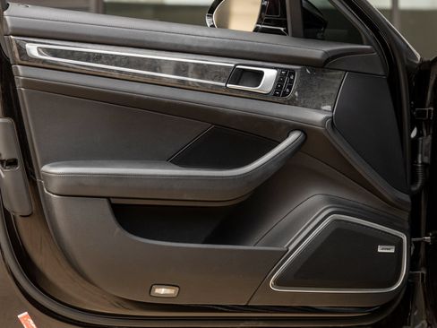 Certified 2020 Porsche Panamera 4S Executive AWD/4WD image 20