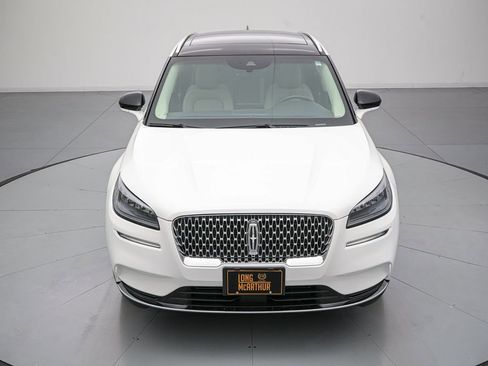 Used 2022 Lincoln Corsair AWD w/ Premium Package image 9