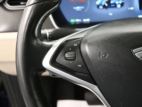 Used 2017 Tesla Model X 100D AWD/4WD image 19