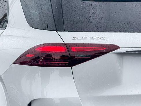 Certified 2025 Mercedes-Benz GLE 350 4MATIC image 10