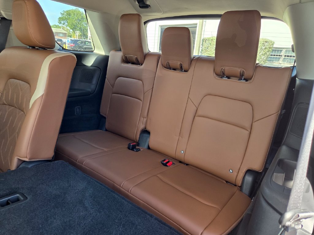 Used 2026 Nissan Pathfinder Platinum w/ Cargo Package AWD/4WD image 15