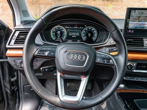 Used 2021 Audi Q5 e Premium Plus w/ Premium Plus Package image 18