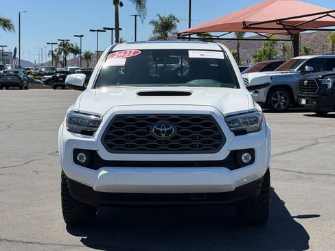 Used 2021 Toyota Tacoma TRD Sport w/ TRD Premium Sport Package AWD/4WD image 2