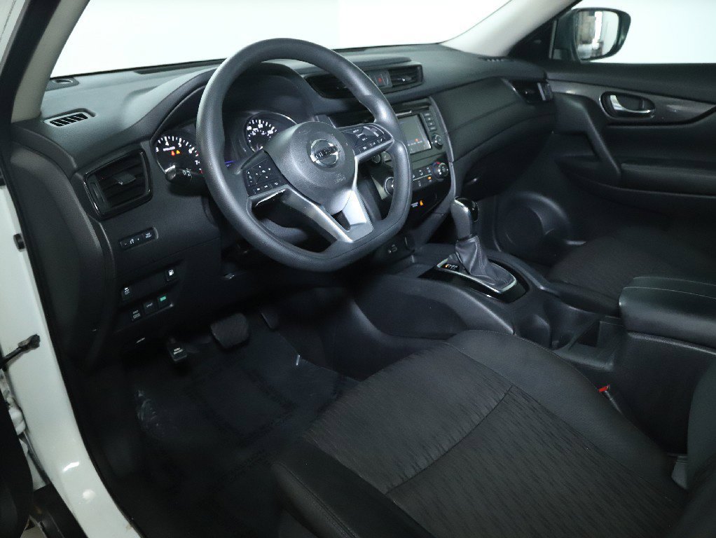 Used 2018 Nissan Rogue S AWD/4WD image 18