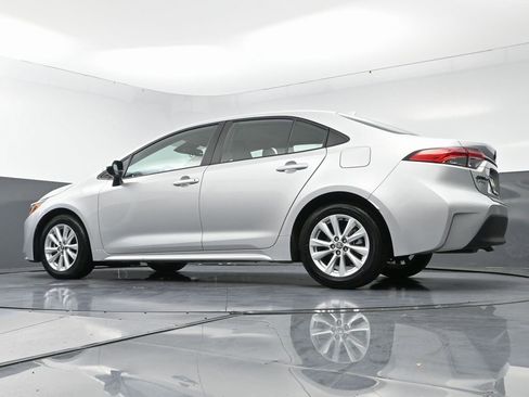 Used 2024 Toyota Corolla LE w/ LE Convenience Package image 49