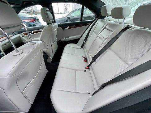 Used 2012 Mercedes-Benz C 300 4MATIC Sedan image 9