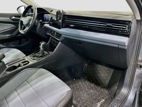 Used 2025 Volkswagen Jetta SE w/ Sunroof Package FWD image 30