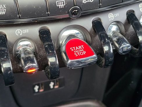 Used 2019 MINI Cooper S w/ Storage Package image 32