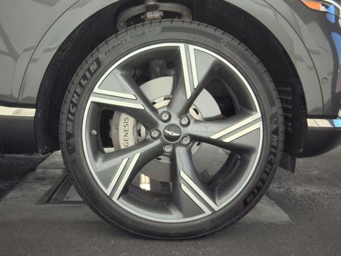 Used 2025 Genesis GV80 2.5T Prestige AWD/4WD image 12