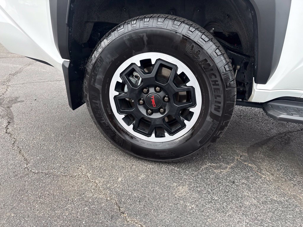 Used 2025 Toyota 4Runner TRD Off-Road Premium AWD/4WD image 49